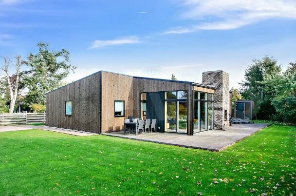 Коттедж 130 м² на участке 10 сот.