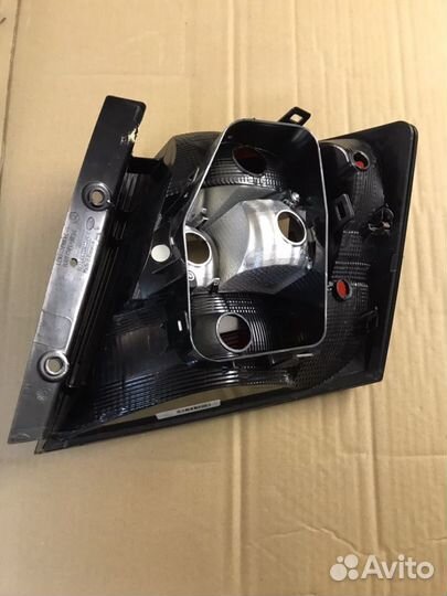 Фонарь задний левый Skoda Fabia III