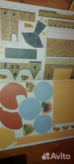 Книга-конструктор замок