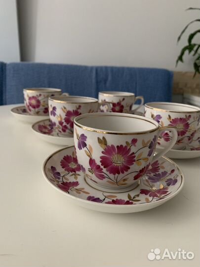 Чайный сервиз с росписью и позолотой