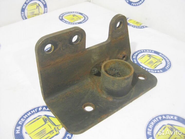 Кронштейн бампера правый 54905001178 KAMAZ, 5490 N