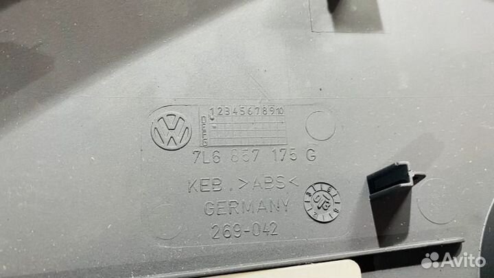 Крышка торпедо левая Volkswagen Touareg 1 7L 4.2