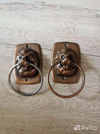 Дверные ручки