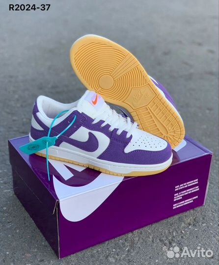 Кроссовки Nike SB Dunk Low Purple Suede