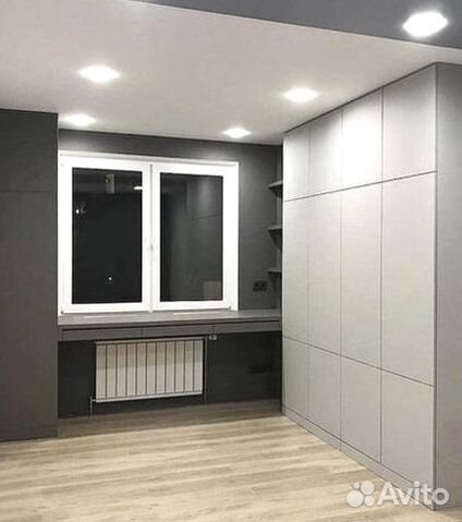 Рабочая зона у окна