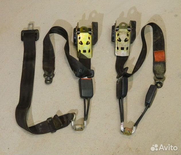 Ремень безопасности задний VW Passat B3 комплект