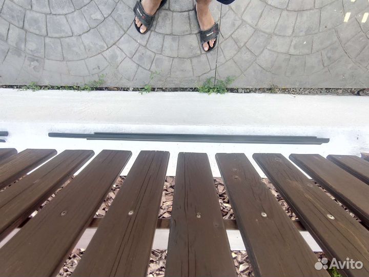 Уплотнитель стекла двери toyota tundra