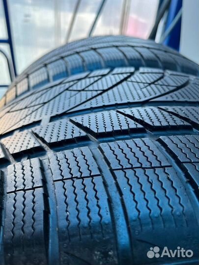 Jinyu Winter JW-51 295/35 R21
