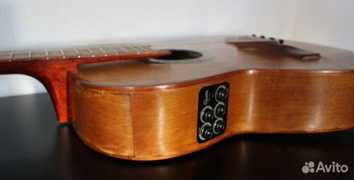 Гитара семиструнная трансакустическая