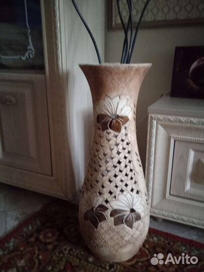 Ваза напольная, керамика, с сакурой. Высота 57см