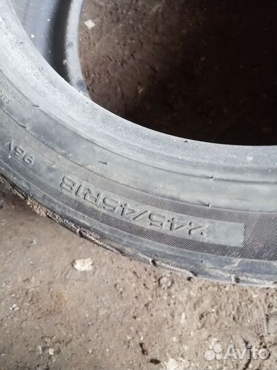 Triangle TR968 245/45 R18