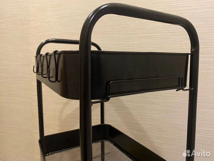 Этажерка на колесиках с корзинами