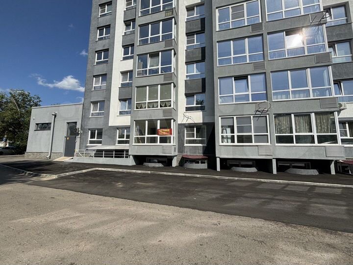 3-к. квартира, 52,4 м², 1/10 эт.