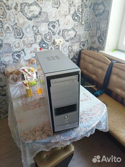 Компьютер системный блок