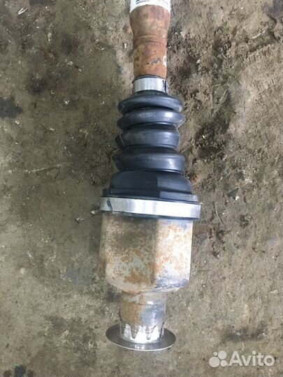 Привод правый Renault Logan LS1Y K4M 2012