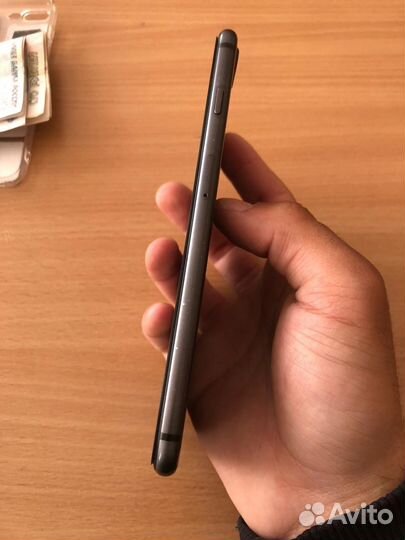 iPhone 8 Plus, 128 ГБ