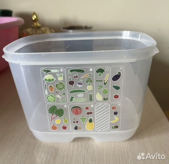 Контейнеры Tupperware