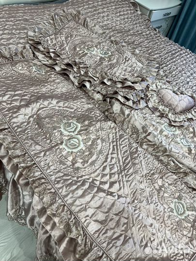 Покрывало на 2 х спальную кровать, с подушками