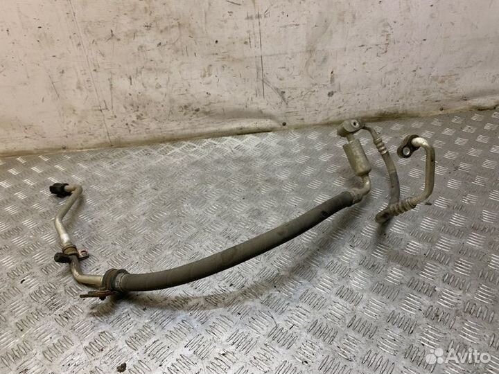 Трубка кондиционера Pontiac Vibe 1 1zzfe 2005