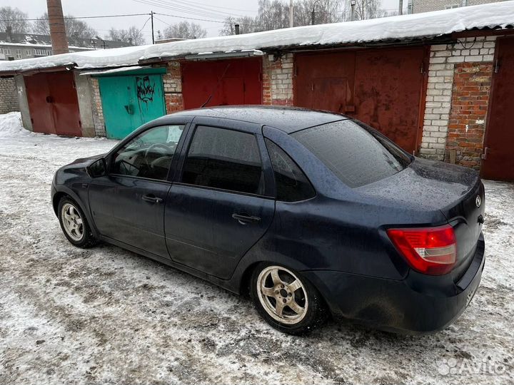 LADA Granta 1.6 МТ, 2013, 250 000 км