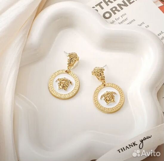 Серьги гвоздики Versace в ассортименте