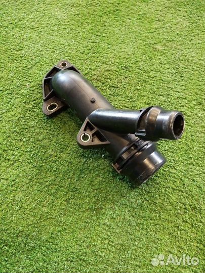 Фланец системы охлаждения Bmw X1 E84 N46B20 2012