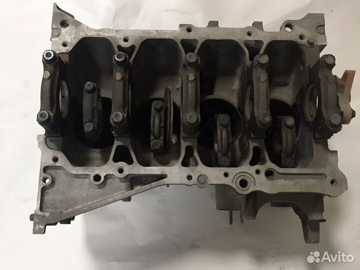 Блок двигателя Toyota 2AZ