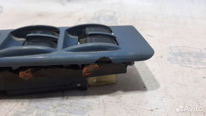 Блок управления стеклоподъемниками Toyota Vista