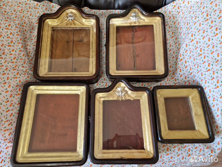 Старинные киоты под икона, лампада, утварь 19 век