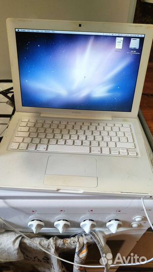 Ноутбук apple MacBook