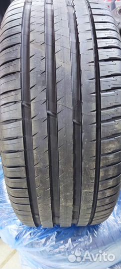 Michelin Pilot Sport 4 SUV 275/45 R21