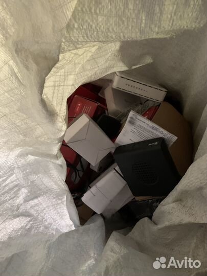 Продам Wifi роутеры и приставки