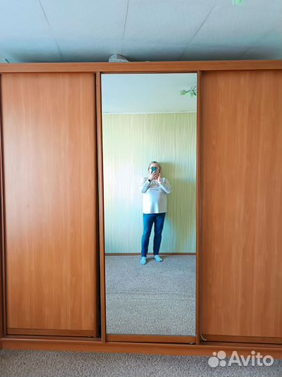 Продам шифоньер