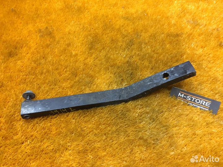 Крепление радиатора правое Audi A4 B8/8K cdnc 2009