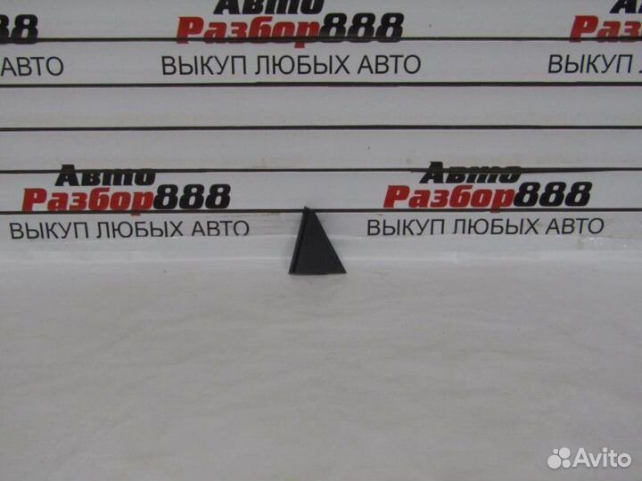 Уголок двери задний правый Hyundai Solaris седан