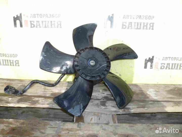 Диффузор радиатора Nissan Tiida C11