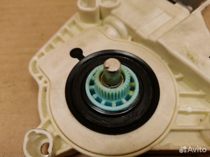 Моторчик стеклоподъемника Audi A4 B8 cdhb 2010