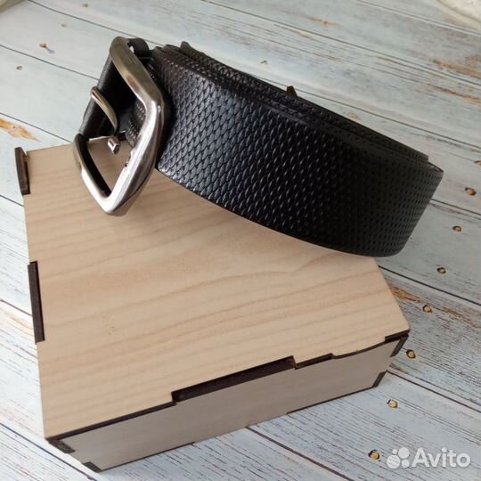 Мужской ремень из натуральной кожи новый