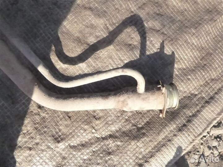 Горловина топливного бака Mitsubishi Pajero V63W