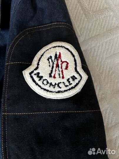 Джинсовый пуховик Moncler