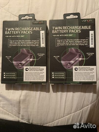 Venom tvin rechargeable battery packs Xbox