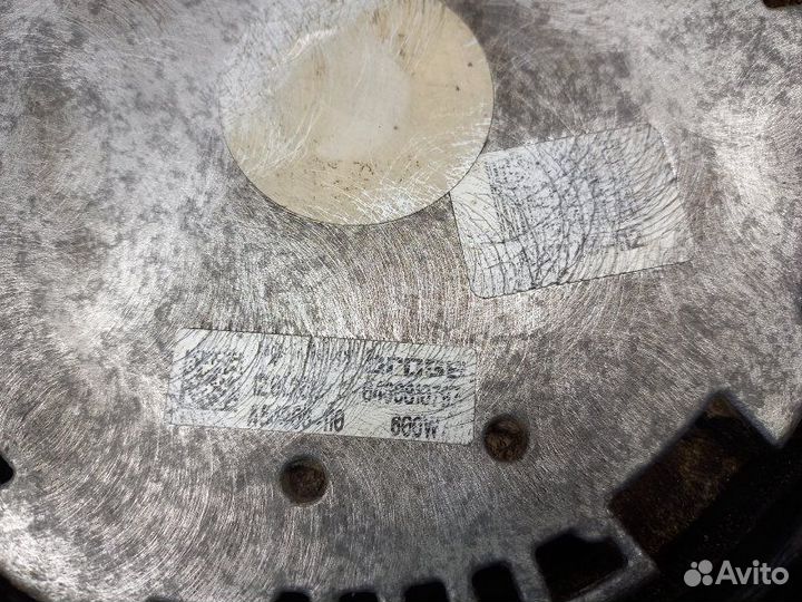 Вентилятор радиатора Volkswagen Amarok 2.0 CNE 180