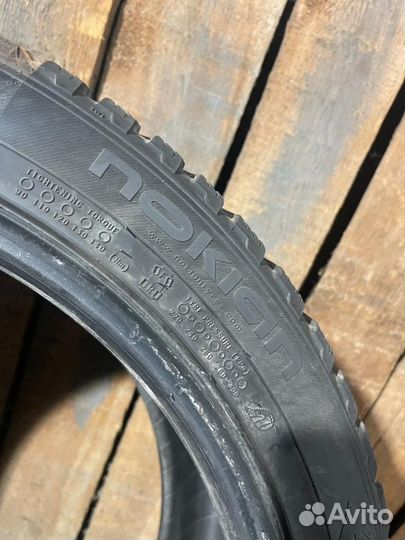 Nokian Tyres Hakkapeliitta 8 255/40 R19 100T