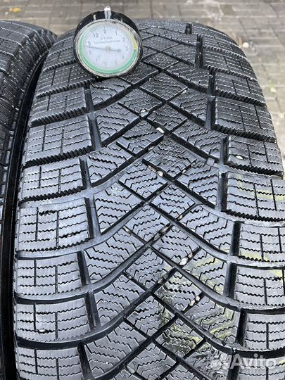 Pirelli Ice Zero FR 225/65 R17