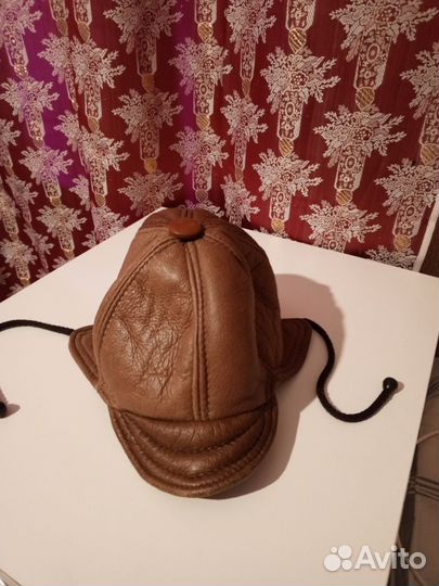 Шапка кожаная детская