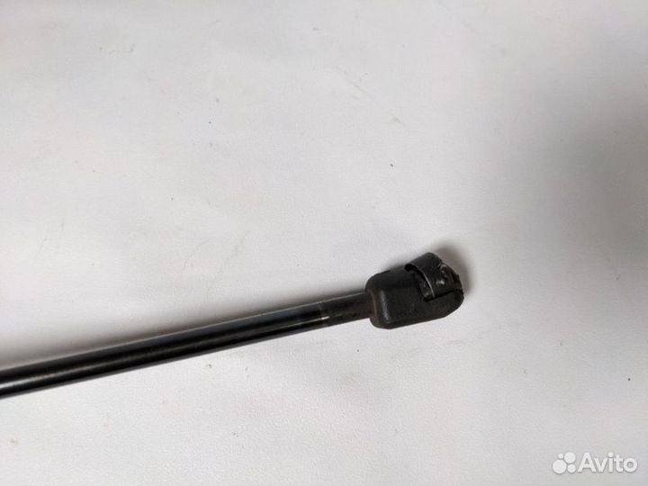 Амортизатор крышки багажника Hyundai Tucson JM