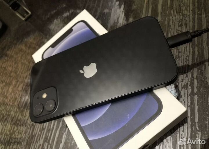 iPhone 12, 64 ГБ