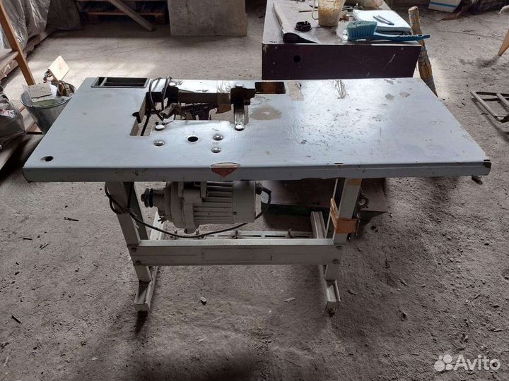 Швейный стол