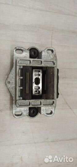 Опора (подушка) передняя левая Ford Mondeo