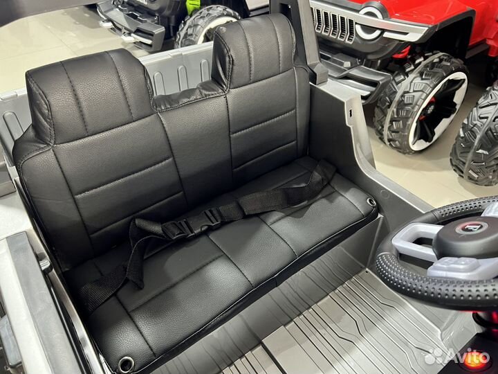 Детский электромобиль